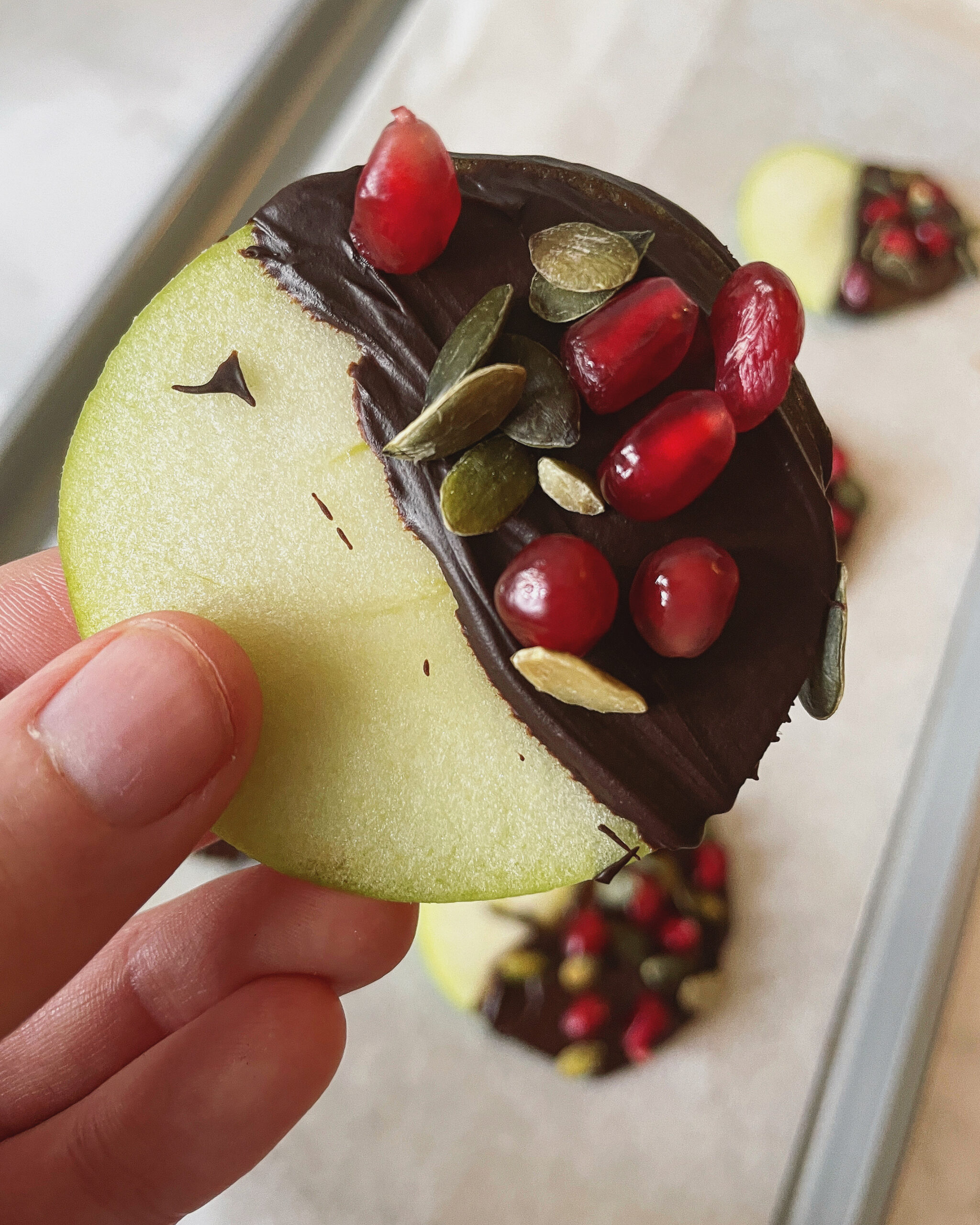 CHOKOLADE OVERTRUKKET ÆBLER